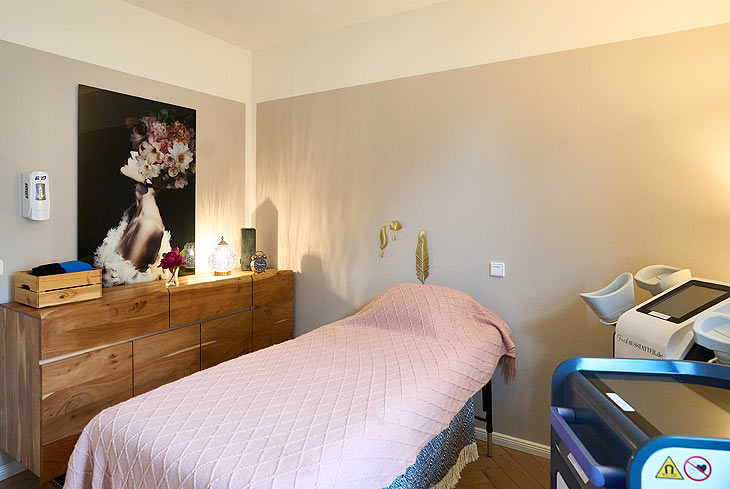 Behandlungsraum inder Schönwerkstatt in Unterhaching